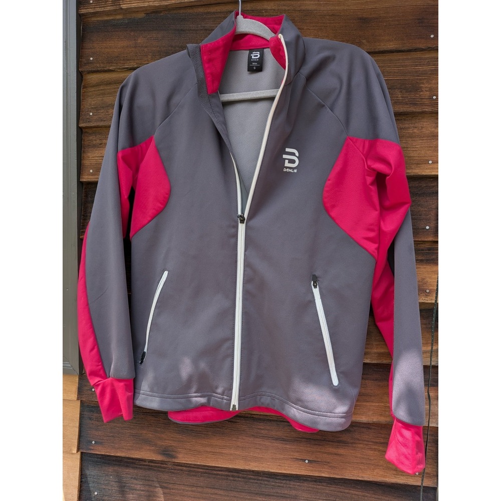 Bjorn daehlie $169 Softshell Sport Jacket Outdoor Travel Cross Country Ski Sm